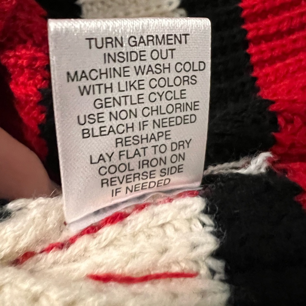 Wynter Womens knit Sweater red white size Large - new without tags - Picture 5 of 7